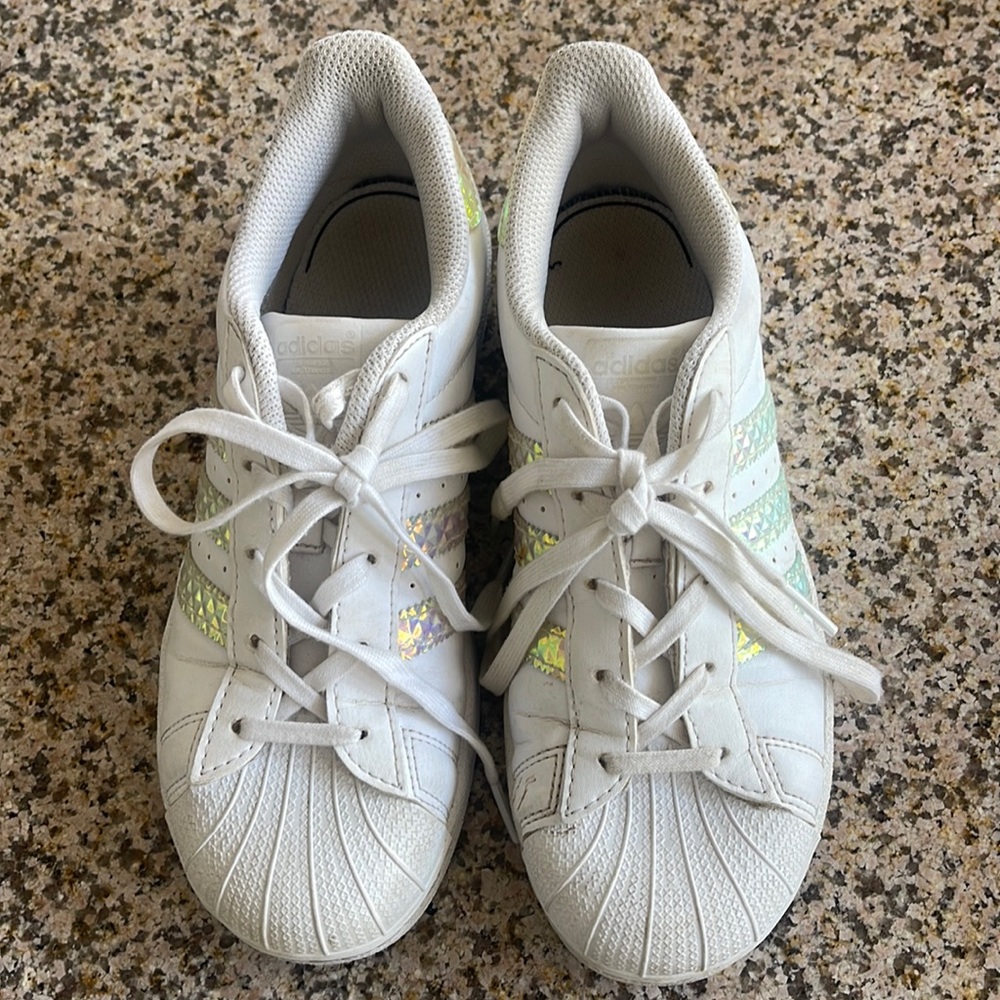 Adidas Superstar Cloud White tennis shoes